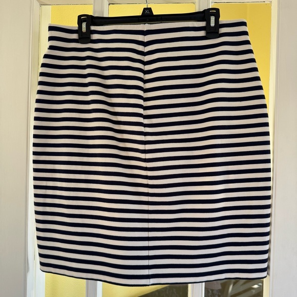 Old Navy Brand Navy and White Striped Midi Skirt - Size Large - Picture 3 of 5